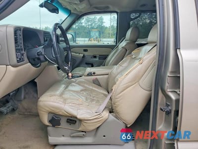 Zdjęcie 7 z 13 samochodu: 2002 CHEVROLET SUBURBAN K1500 VIN:3GNFK16Z22G268568 - miniatura