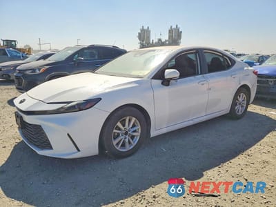 2025 TOYOTA CAMRY LE 4T1DAACK5SU505380 - główne zdjęcie licytacji z USA - miniatura