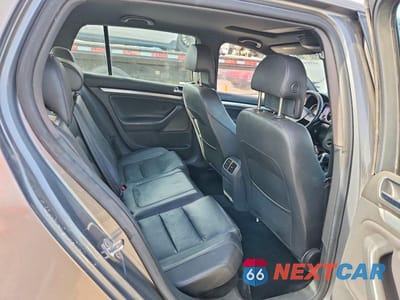 Zdjęcie 10 z 12 samochodu: 2008 VOLKSWAGEN GTI VIN:WVWHV71K38W083008 - miniatura