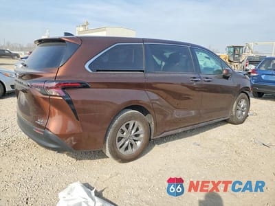 Trzecie zdjęcie samochodu z tyłu: 2023 TOYOTA SIENNA XLE 7-PASSENGER VIN:5TDYSKFC9PS088791 - miniatura