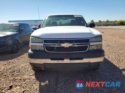 Piąte zdjęcie samochodu w środku: 2006 CHEV SILVERADO VIN:1GCHC29U36E187967 - miniatura