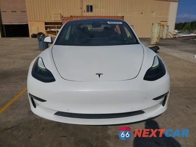 Piąte zdjęcie samochodu w środku: 2022 TESLA MODEL 3 VIN:5YJ3E1EB7NF187499 - miniatura