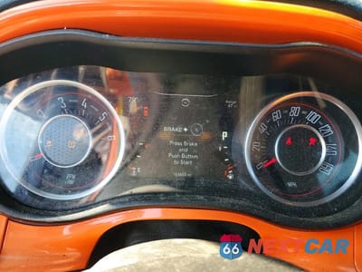 Zdjęcie 9 z 12 samochodu: 2016 DODGE CHALLENGER SXT VIN:2C3CDZAG2GH183834 - miniatura