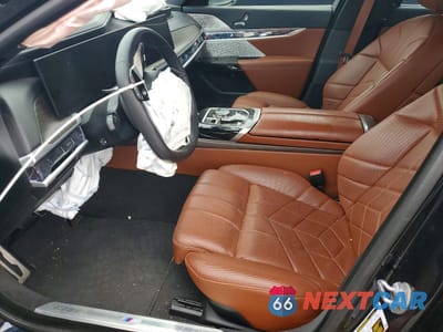 Zdjęcie 7 z 12 samochodu: 2024 BMW 760 XI VIN:WBA33EJ04RCP02489 - miniatura