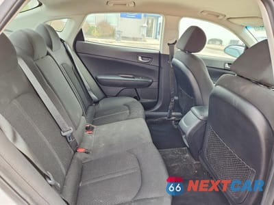 Zdjęcie 10 z 12 samochodu: 2019 KIA OPTIMA LX VIN:5XXGT4L31KG358650 - miniatura