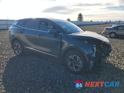 Czwarte zdjęcie samochodu z boku: 2024 KIA SPORTAGE LX VIN:KNDPUCDF8R7219716 - miniatura