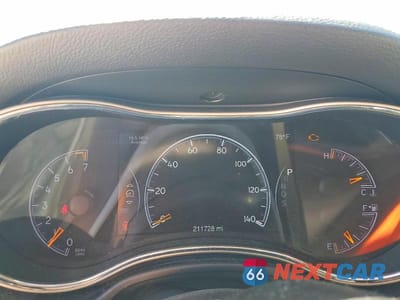 Zdjęcie 9 z 13 samochodu: 2015 JEEP GRAND CHEROKEE LIMITED VIN:1C4RJFBG1FC862376 - miniatura