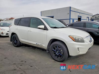 Czwarte zdjęcie samochodu z boku: 2014 TOYOTA RAV4 EV BASE VIN:2T3YL4DV6EW002474 - miniatura