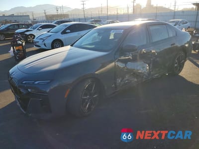 2025 BMW 740 I WBA23EH02SCV31345 - główne zdjęcie licytacji z USA - miniatura