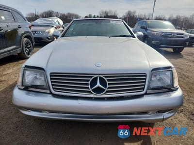 Piąte zdjęcie samochodu w środku: 2001 MERCEDES-BENZ SL 500 VIN:WDBFA68F51F196128 - miniatura
