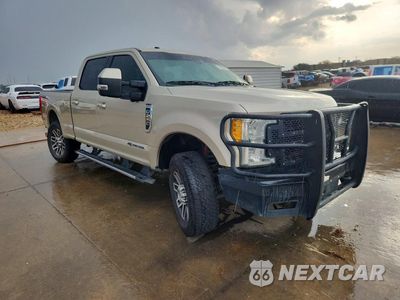 Czwarte zdjęcie samochodu z boku: 2017 FORD F250 SUPER DUTY VIN:1FT7W2BT0HEB16894 - miniatura