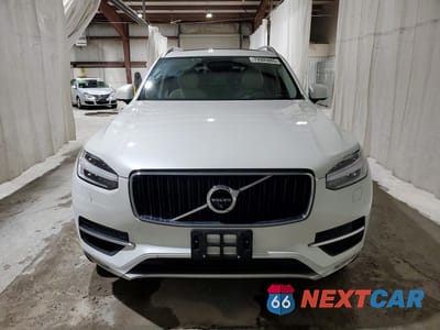 Piąte zdjęcie samochodu w środku: 2017 VOLVO XC90 T6 VIN:YV4A22PK1H1185177 - miniatura