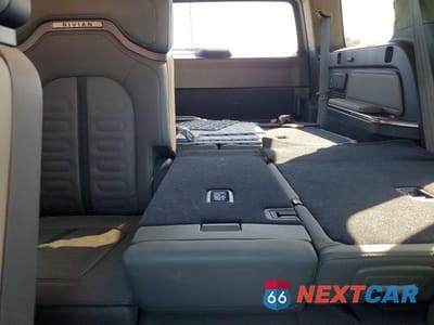 Zdjęcie 10 z 12 samochodu: 2023 RIVIAN R1S LAUNCH EDITION VIN:7PDSGABLXPN009490 - miniatura