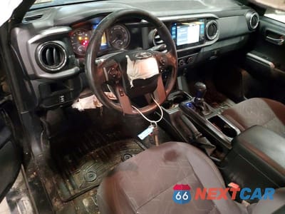 Zdjęcie 8 z 11 samochodu: 2016 TOYOTA TACOMA TRD SPORT VIN:5TFSZ5AN8GX005065 - miniatura