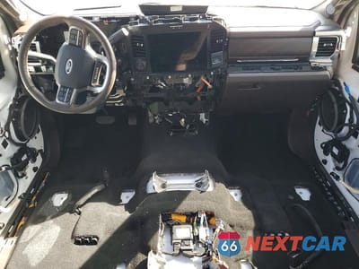 Zdjęcie 8 z 12 samochodu: 2025 FORD F350 SUPER DUTY VIN:1FT8W3BMXSEC60561 - miniatura