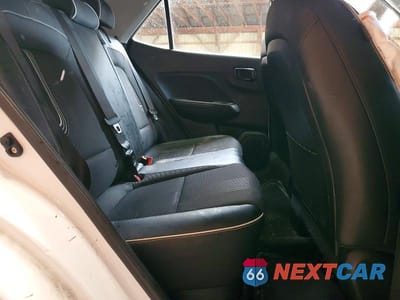 Zdjęcie 10 z 13 samochodu: 2023 HYUNDAI VENUE SEL VIN:KMHRC8A38PU247352 - miniatura