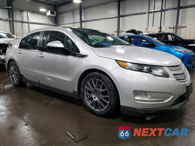 Czwarte zdjęcie samochodu z boku: 2011 CHEVROLET VOLT VIN:1G1RC6E45BU103318 - miniatura