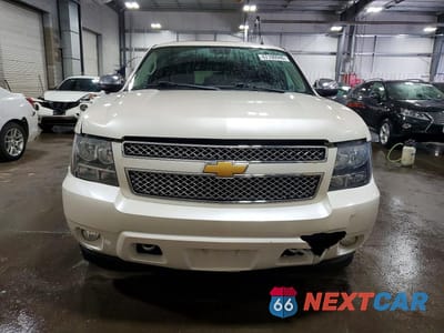 Piąte zdjęcie samochodu w środku: 2012 CHEVROLET SUBURBAN K1500 LTZ VIN:1GNSKKE71CR201496 - miniatura