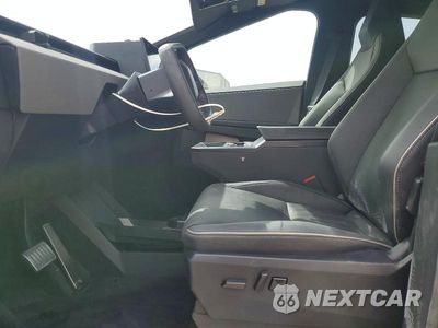 Zdjęcie 7 z 13 samochodu: 2025 TESLA CYBERTRUCK VIN:7G2CEHED4SA059317 - miniatura