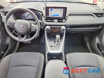 Zdjęcie 8 z 13 samochodu: 2025 TOYOTA RAV4 HYBRID LE VIN:JTMLWRFV6SD303542 - miniatura