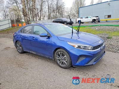 Czwarte zdjęcie samochodu z boku: 2023 KIA FORTE LXS VIN:3KPF24ADXPE652459 - miniatura