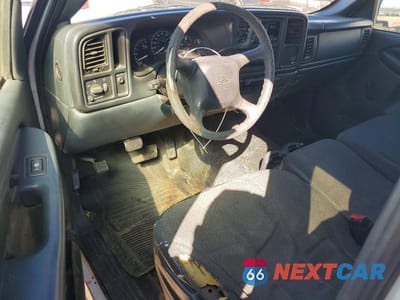 Zdjęcie 8 z 11 samochodu: 2002 CHEVROLET SILVERADO C1500 VIN:2GCEC19V421170371 - miniatura