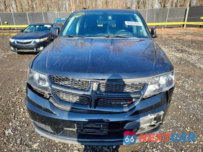 Piąte zdjęcie samochodu w środku: 2018 DODGE JOURNEY SE VIN:3C4PDCAB4JT527547 - miniatura