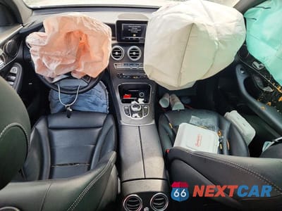 Zdjęcie 8 z 13 samochodu: 2018 MERCEDES-BENZ GLC 300 4MATIC VIN:WDC0G4KB2JV110208 - miniatura