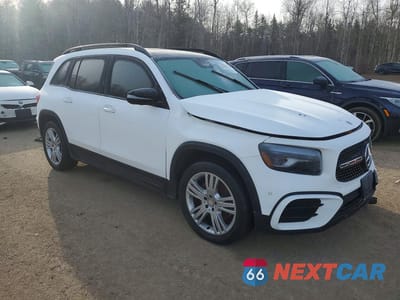 Czwarte zdjęcie samochodu z boku: 2025 MERCEDES-BENZ GLB 250 4MATIC VIN:W1N4M4HB4SW400607 - miniatura