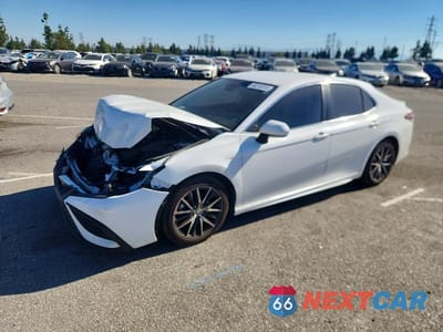 2022 TOYOTA CAMRY SE 4T1G11AK9NU647042 - główne zdjęcie licytacji z USA - miniatura