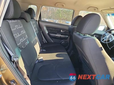 Zdjęcie 11 z 12 samochodu: 2012 KIA SOUL + VIN:KNDJT2A65C7478971 - miniatura