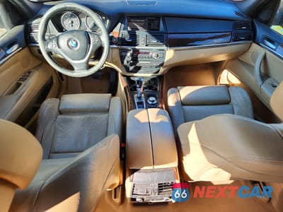 Zdjęcie 8 z 12 samochodu: 2008 BMW X5 4.8I VIN:5UXFE83538L166622 - miniatura