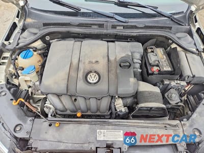 Zdjęcie 11 z 12 samochodu: 2011 VOLKSWAGEN JETTA SE VIN:3VWDX7AJ8BM330107 - miniatura