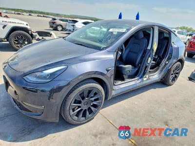 2024 TESLA MODEL Y 7SAYGAEEXRF066274 - główne zdjęcie licytacji z USA - miniatura