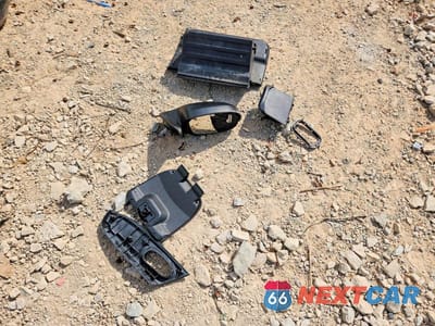 Zdjęcie 12 z 12 samochodu: 2003 NISSAN SENTRA SE-R VIN:3N1AB51D13L726845 - miniatura