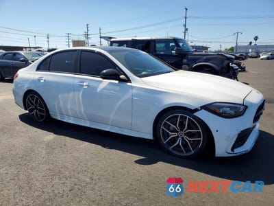 Czwarte zdjęcie samochodu z boku: 2022 MERCEDES-BENZ C 300 VIN:W1KAF4GB4NR018771 - miniatura