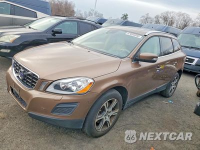 2013 VOLVO XC60 T6 YV4902DZ6D2457317 - główne zdjęcie licytacji z USA - miniatura