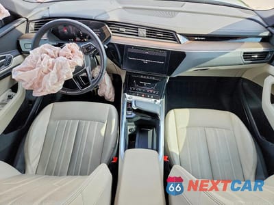 Zdjęcie 8 z 12 samochodu: 2024 AUDI Q8 E-TRON SPORTBACK PREMIUM PLUS VIN:WA1CAAGE7RB005967 - miniatura