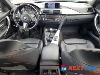 Zdjęcie 8 z 12 samochodu: 2013 BMW 335 XI VIN:WBA3B9C55DF140936 - miniatura