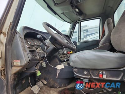 Piąte zdjęcie samochodu w środku: 2015 INTERNATIONAL PROSTAR SEMI TRUCK VIN:3HSDJAPRXFN120601 - miniatura