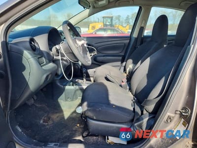 Zdjęcie 7 z 12 samochodu: 2015 NISS VERSA VIN:3N1CN7AP9FL930416 - miniatura