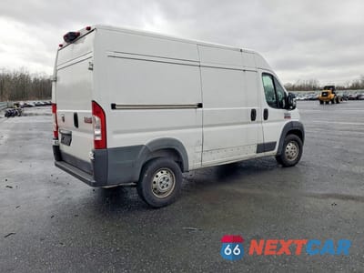 Trzecie zdjęcie samochodu z tyłu: 2018 RAM PROMASTER 2500 DELIVERY VAN VIN:3C6TRVCG1JE138977 - miniatura