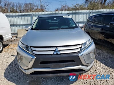 Piąte zdjęcie samochodu w środku: 2020 MITSUBISHI ECLIPSE CROSS ES VIN:JA4AT3AAXLZ022165 - miniatura