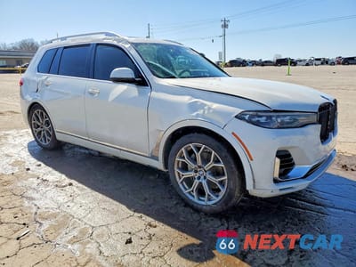 Czwarte zdjęcie samochodu z boku: 2020 BMW X7 XDRIVE40I VIN:5UXCW2C03L9B20329 - miniatura