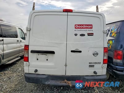 Zdjęcie 6 z 12 samochodu: 2013 NISSAN NV 2500 DELIVERY VAN VIN:1N6BF0KX1DN111681 - miniatura