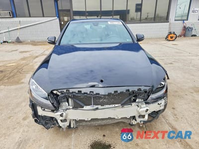 Piąte zdjęcie samochodu w środku: 2018 MERCEDES-BENZ C 300 4MATIC VIN:55SWF4KB2JU267060 - miniatura