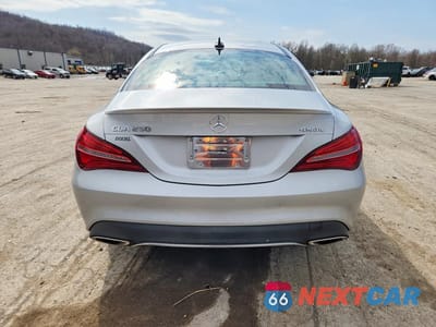 Zdjęcie 6 z 12 samochodu: 2019 MERCEDES-BENZ CLA 250 4MATIC VIN:WDDSJ4GB8KN722820 - miniatura