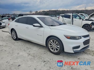 Czwarte zdjęcie samochodu z boku: 2017 CHEVROLET MALIBU LT VIN:1G1ZE5ST6HF112929 - miniatura
