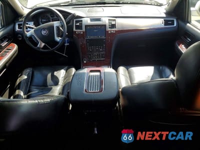 Zdjęcie 8 z 11 samochodu: 2008 CADILLAC ESCALADE ESV VIN:1GYFC66898R180582 - miniatura