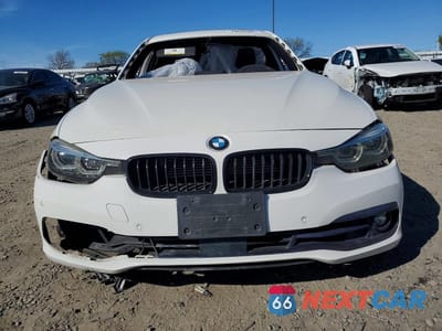 Piąte zdjęcie samochodu w środku: 2018 BMW 330E VIN:WBA8E1C50JA758480 - miniatura